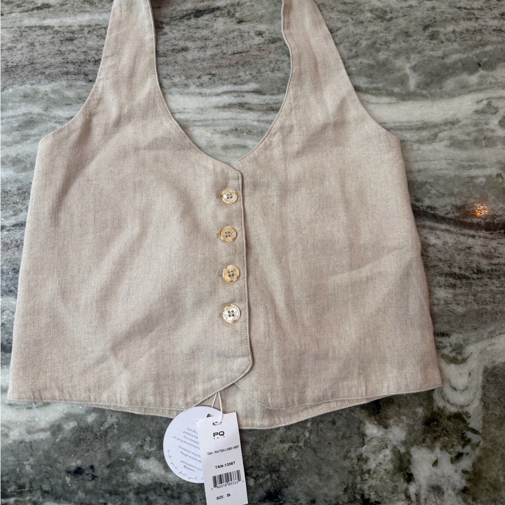 NWT PQ TAN PAYTON LINEN VEST
Size Small - Picture 9 of 12